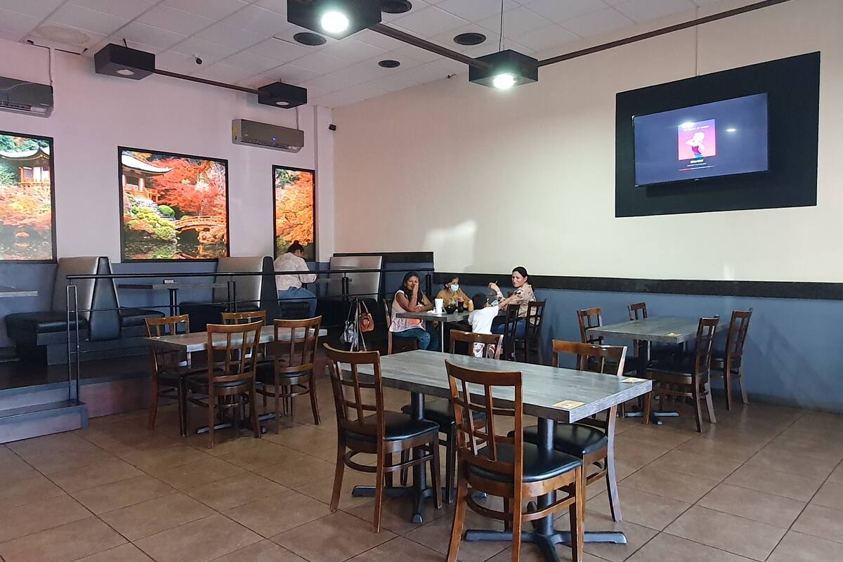 Baja hasta 40% afluencia en restaurantes durante Fiestas del Sol