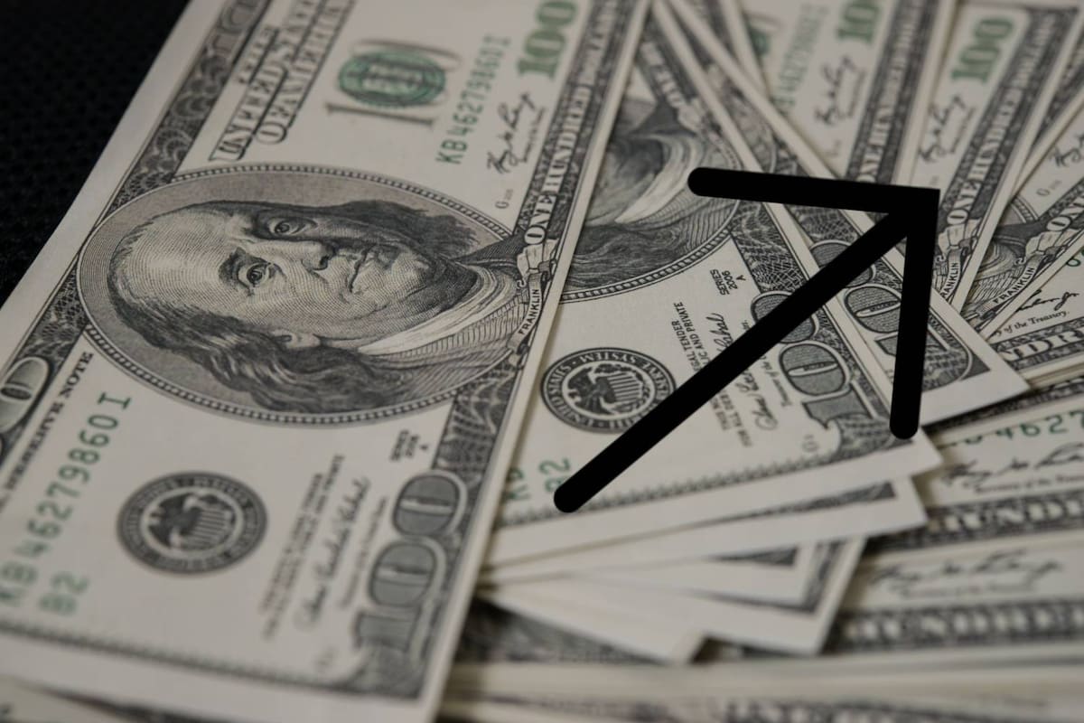 El peso retrocede ante ambiente adverso; inversionistas están atentos a Irán