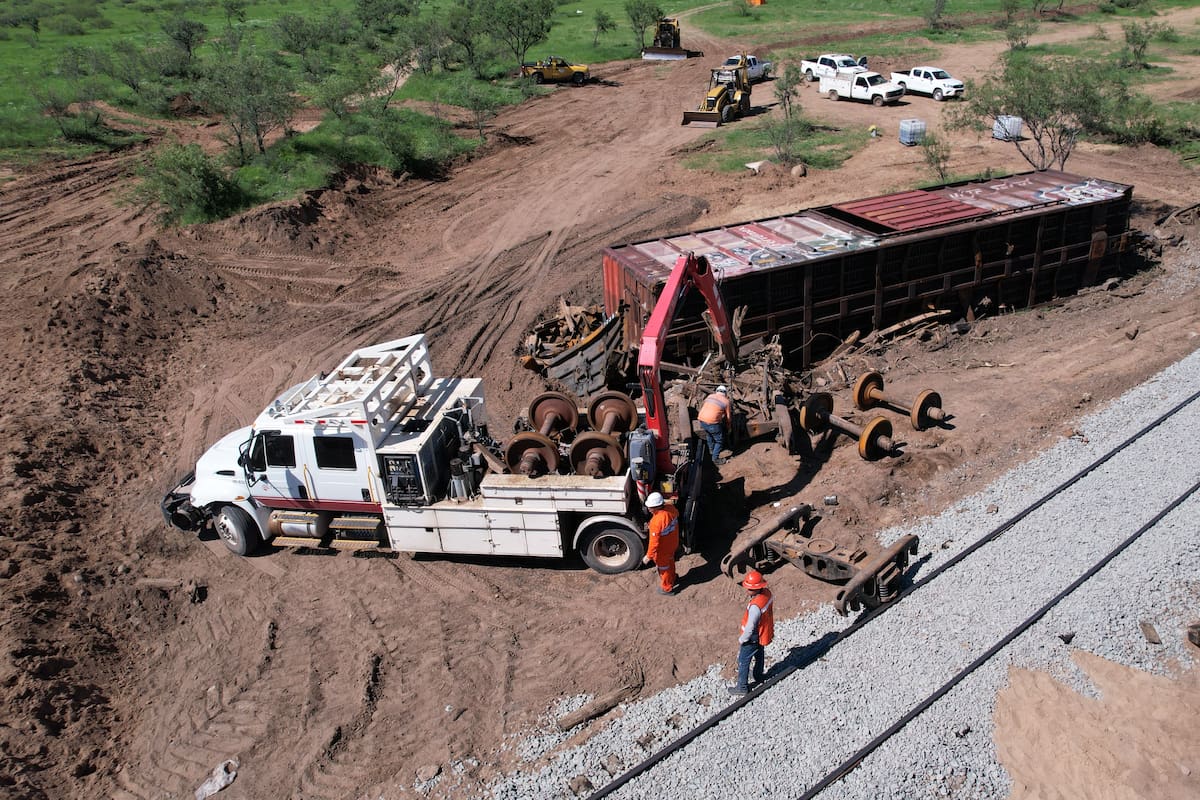 Tras descarrilamiento de tren de Ferromex y derrame de hidrosulfuro de sodio en Naco, Sonora, propietario del rancho afectado exige a la empresa reparar los daños