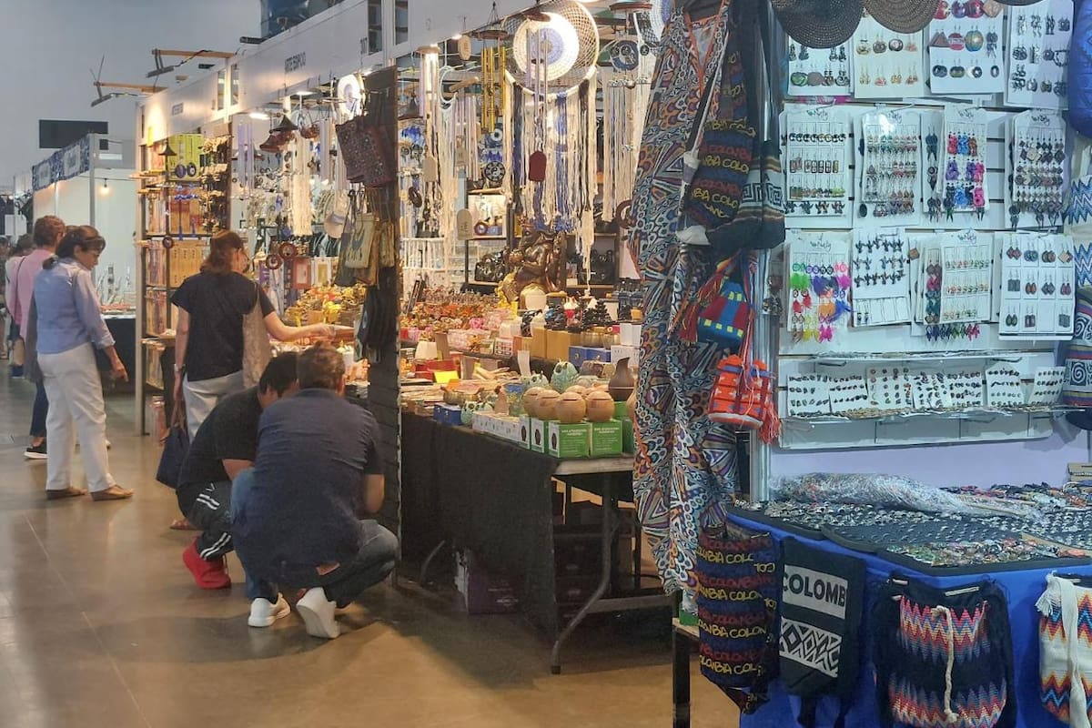 Arranca la expo TlaquepArte