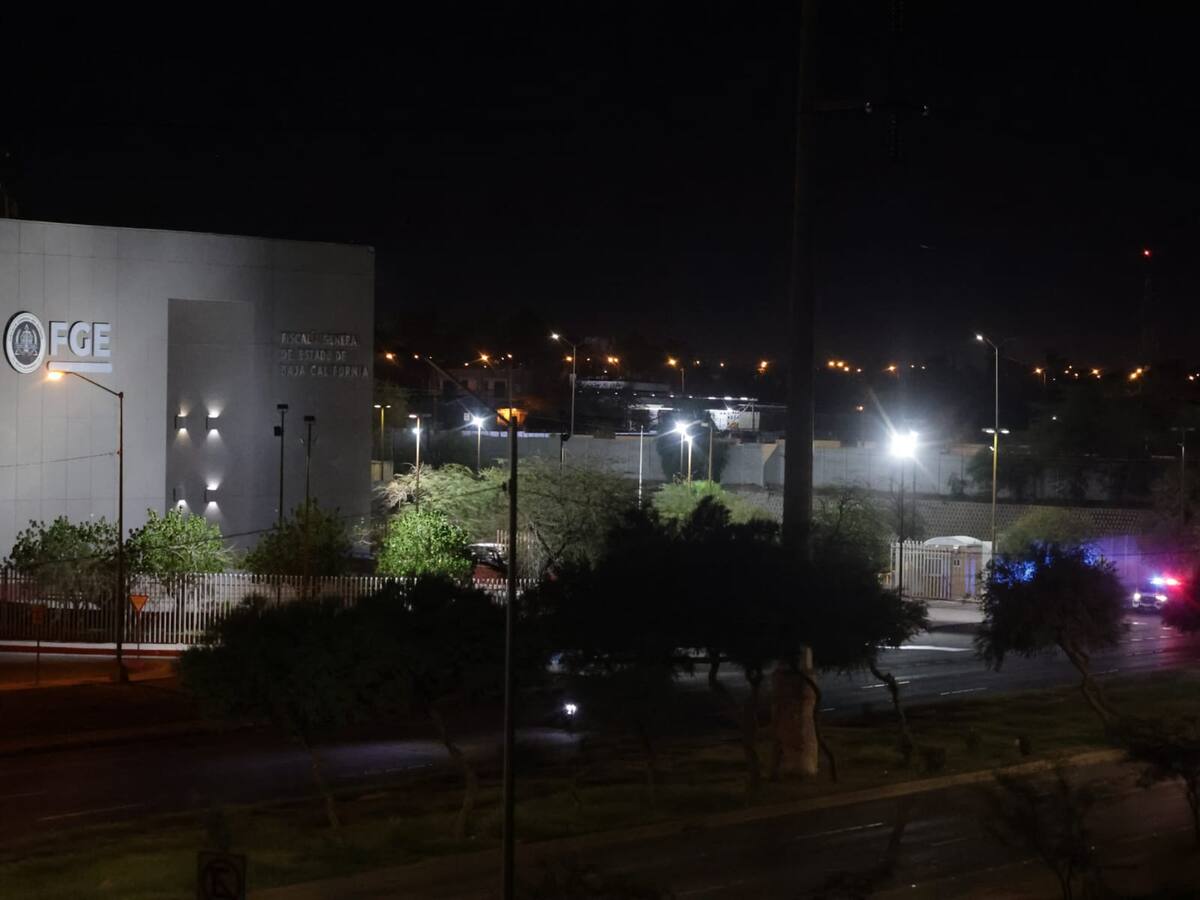 Luego del ataque con drones a las instalaciones de la FGE en Playas de Tijuana, se realizó vigilancia adicional a las instalaciones en todo el estado. (Foto: Javier Gallegos).