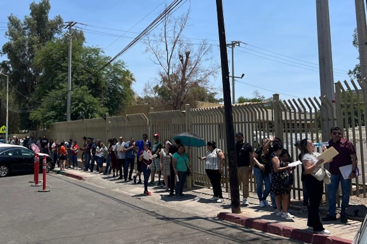 Extienden periodo para revalidar placas