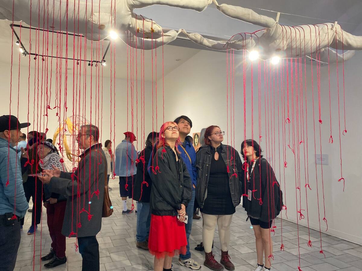 La exposición "Frater" se inauguró en la Galería del Instituto de Cultura de Baja California (ICBC) en Tijuana.