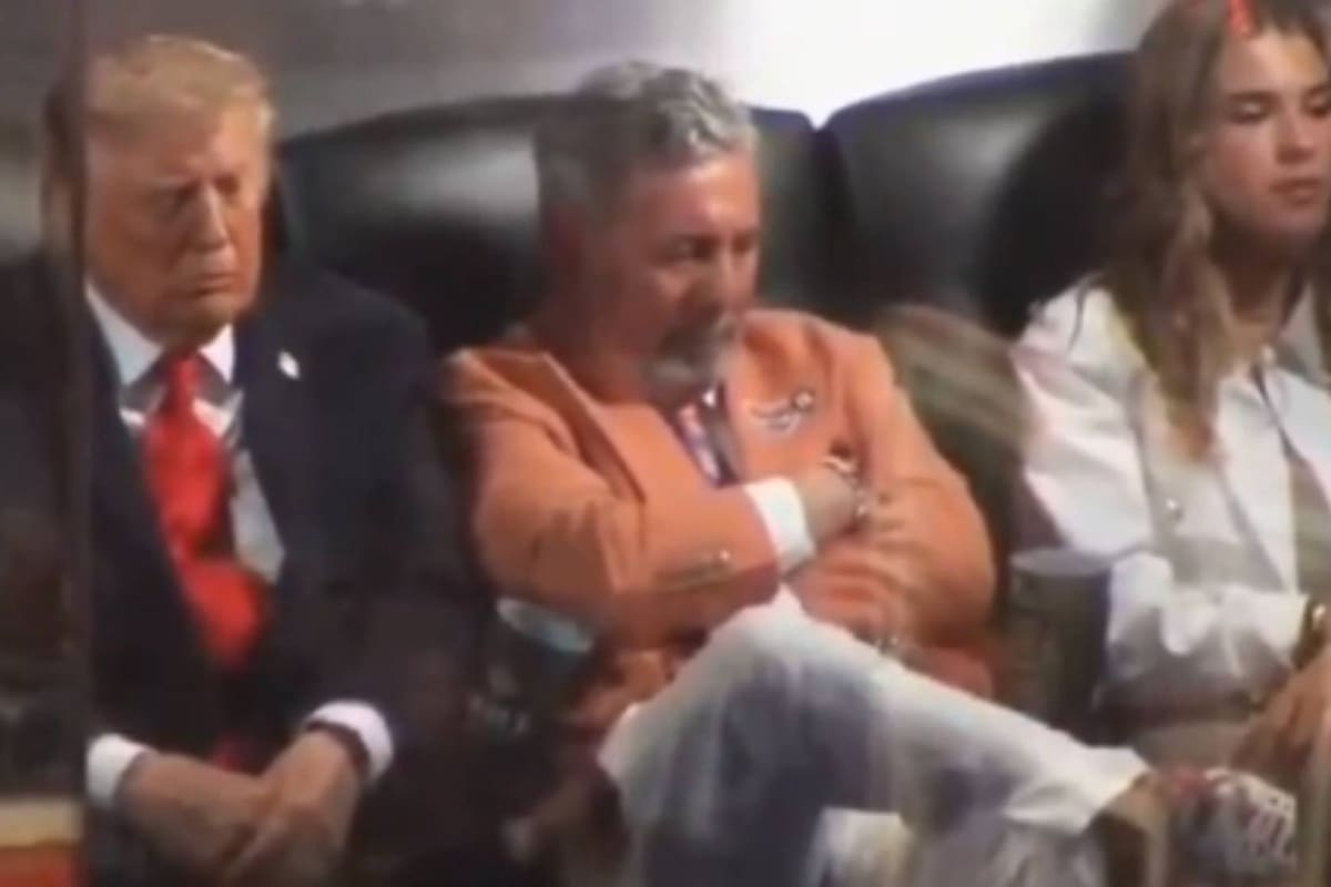 Se queda dormido en el palco: el video de Donald Trump en las Finales de la NBA que desató críticas en redes