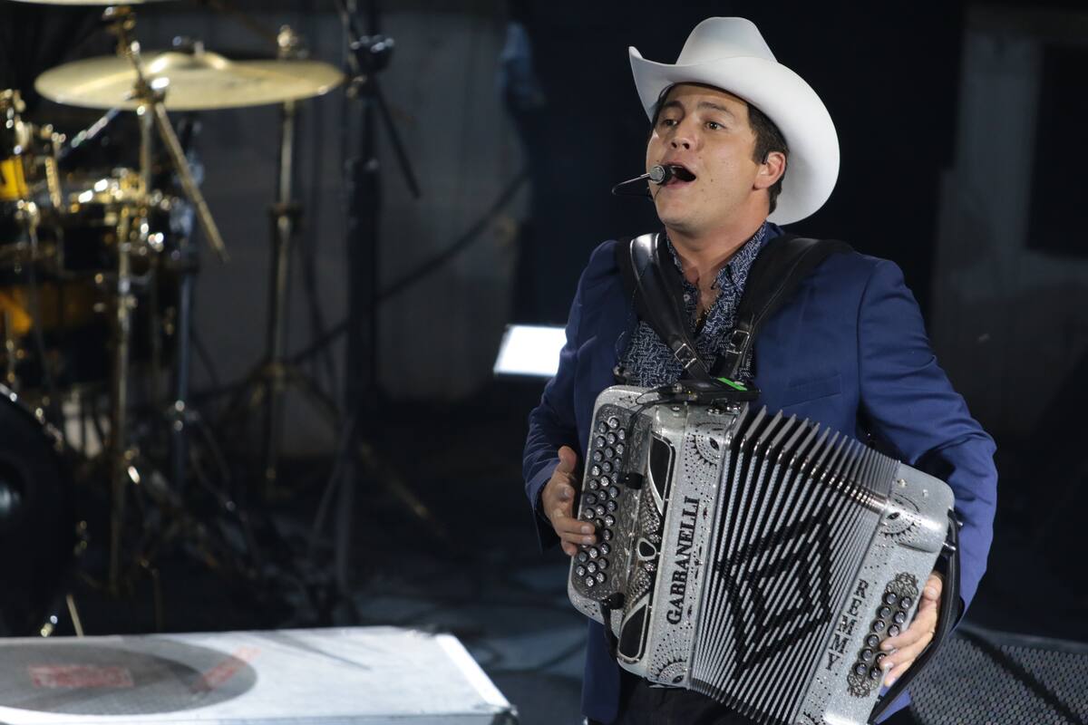 Remmy Valenzuela: de regreso a los escenarios