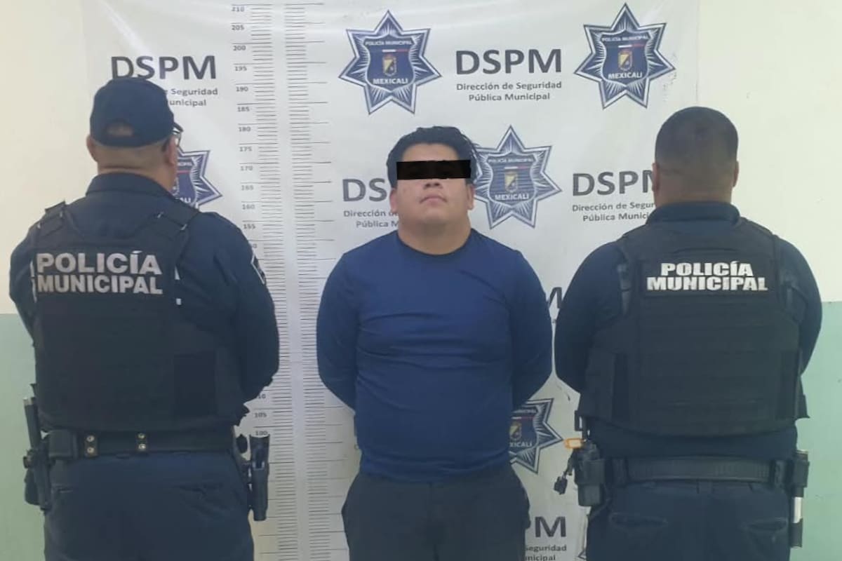 Tras reporte de disparos, Policía arresta a hombre con pistola y 18 cartuchos en la colonia Progreso