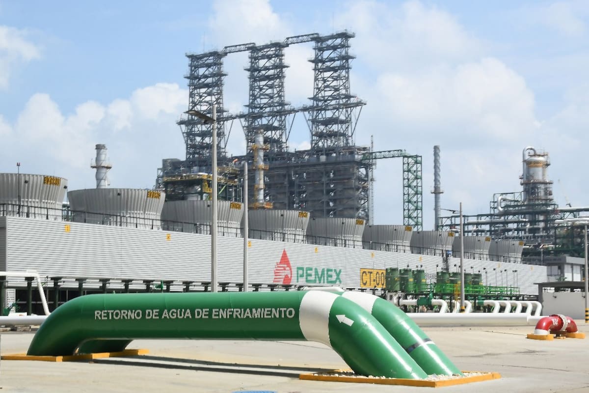 AMLO: Con refinería en Dos Bocas, se revertirá importación en un 90%