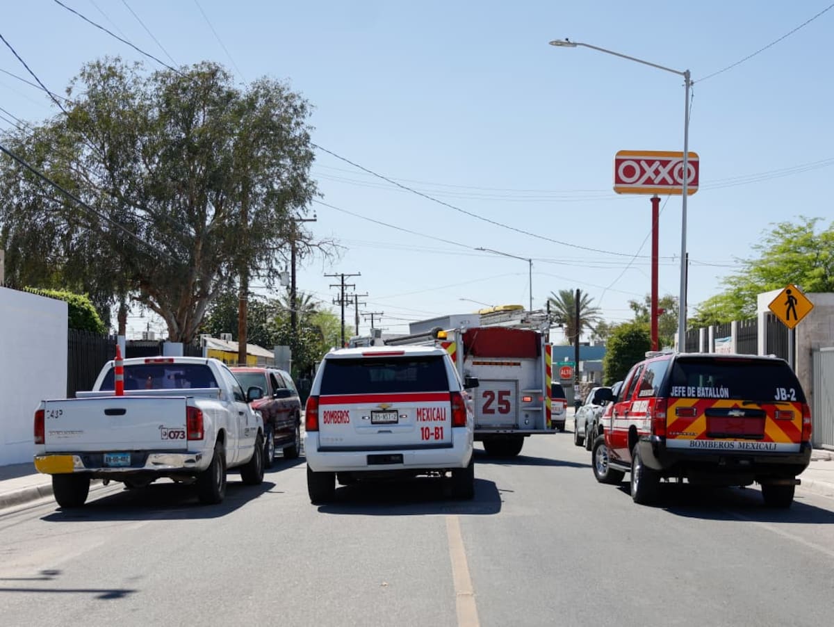 El incidente ocurrió en la colonia Zona Urbana Ex Ejido Zacatecas, donde Bomberos lograron controlar el fuego en minutos.fotos johnny Morales