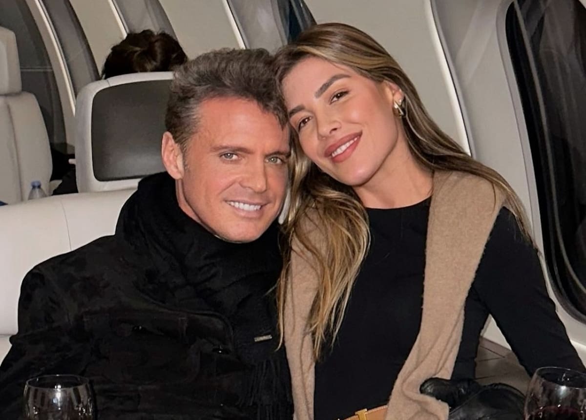 Michelle Salas sostiena una relación más cercana con su padre Luis MIguel.