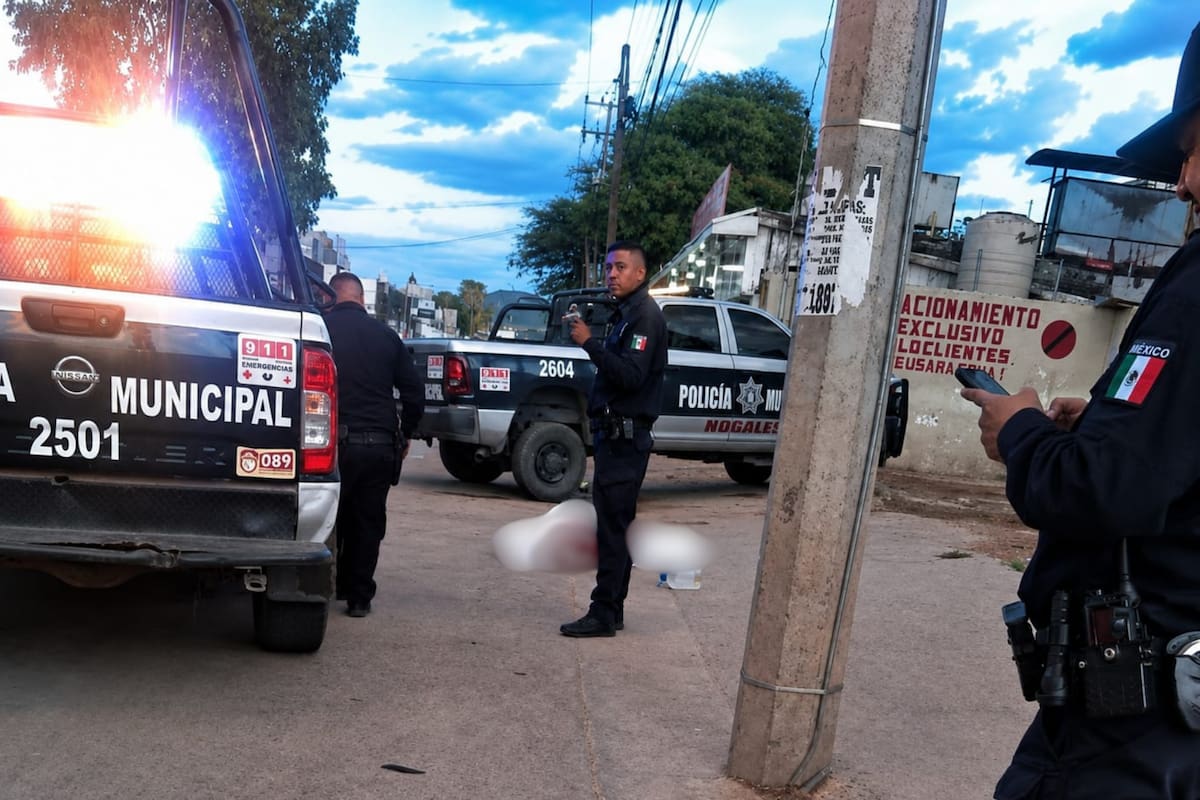Autoridades investigan causa de muerte de hombre encontrado sin vida en vía pública de Nogales