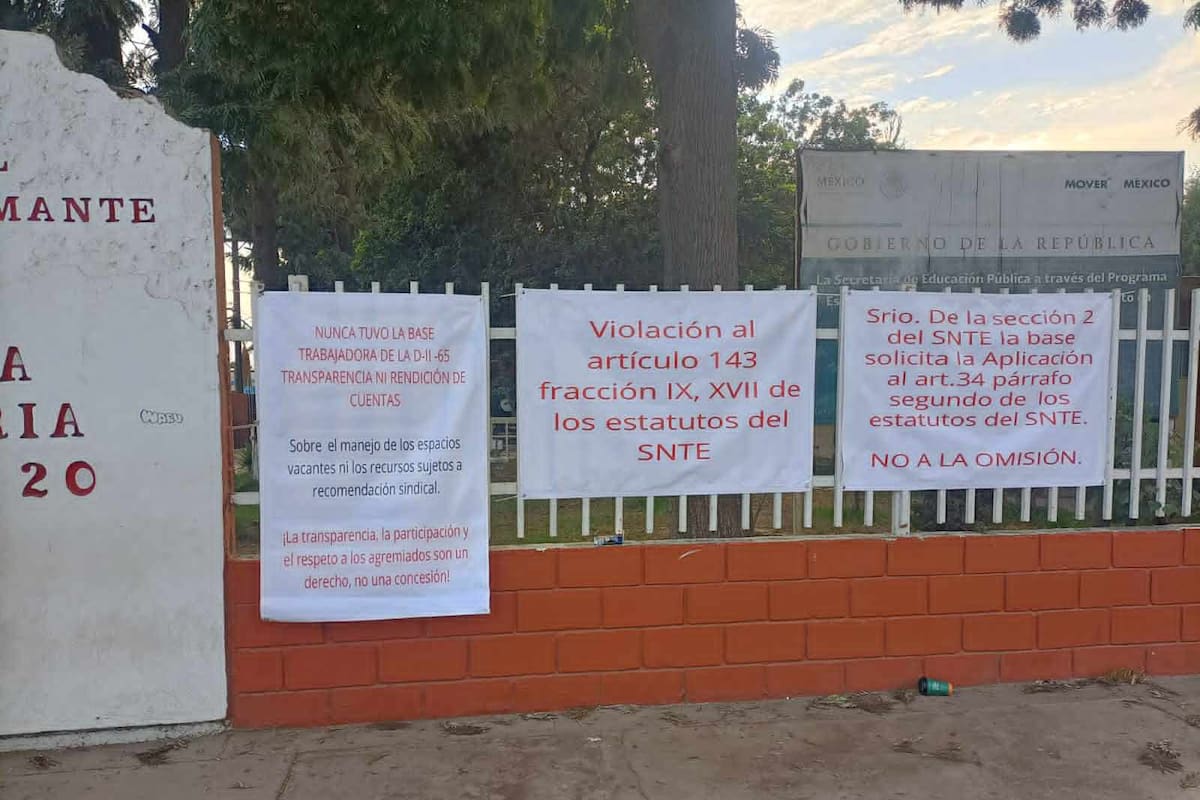 Toman instalaciones de secundaria por crisis administrativa y falta de docentes