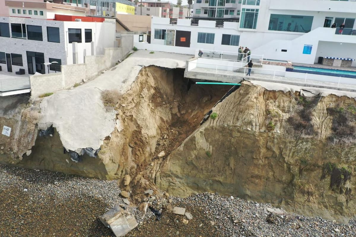 Clausuran una parte de edificio en Playas de Tijuana