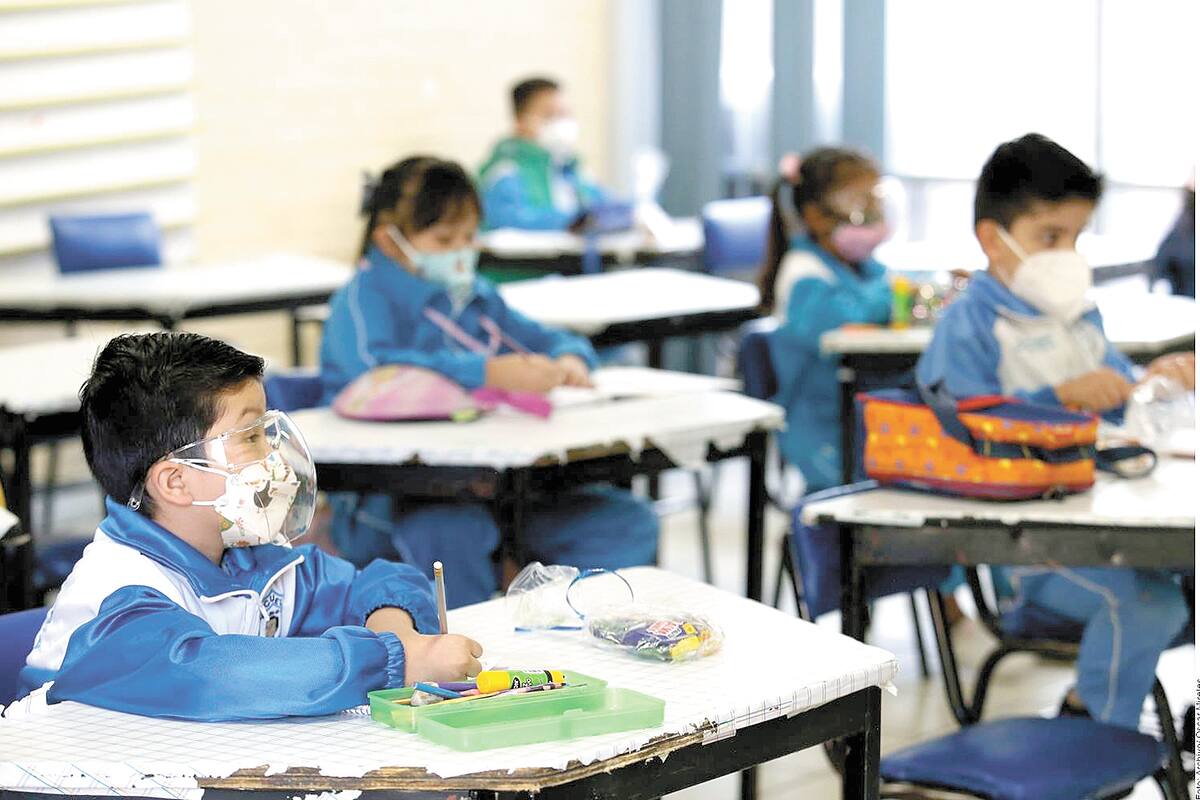 AMLO afirma que a pesar de “rebrote” de Covid-19 en “definitiva” se regresará a clases presenciales en agosto