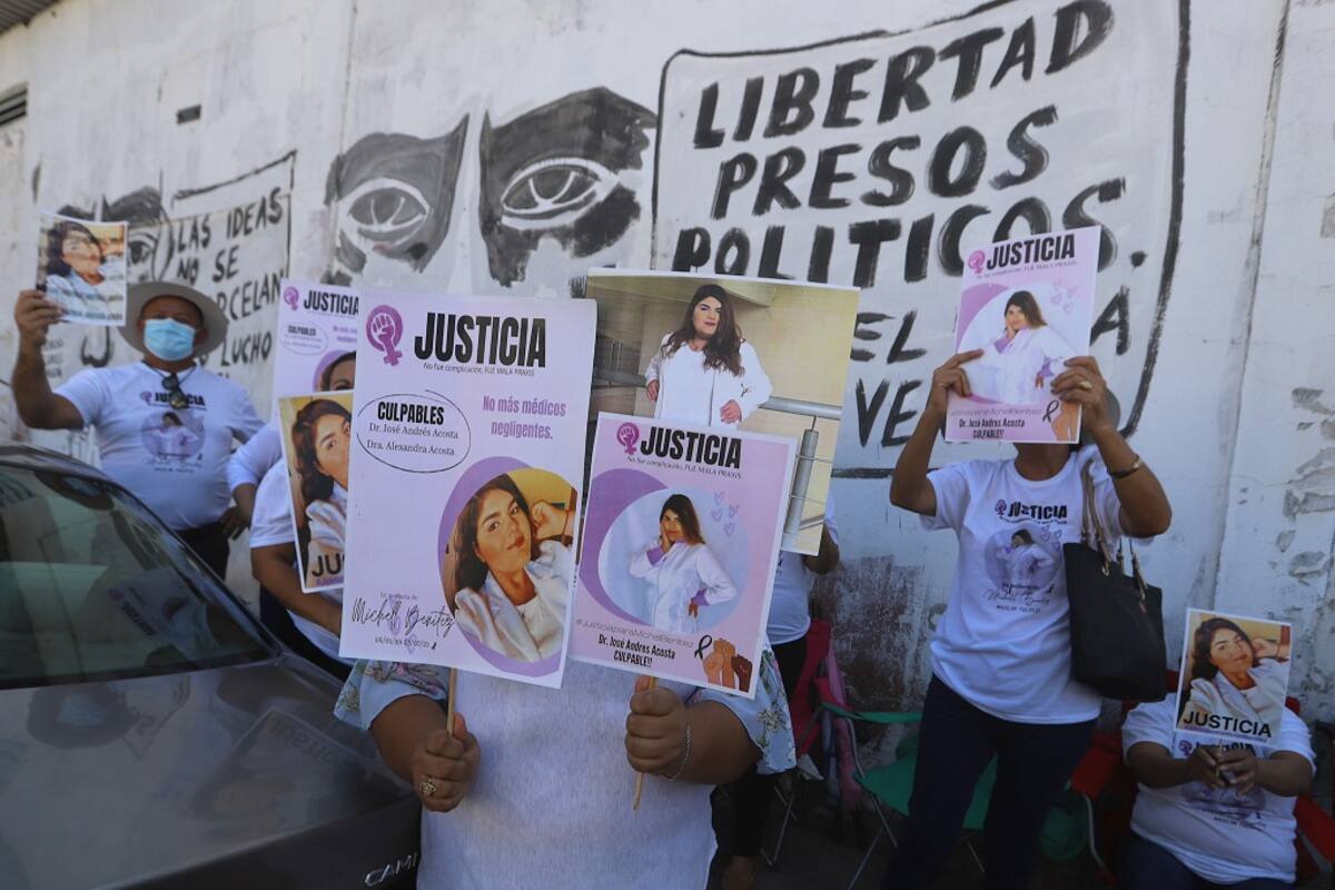 Doctor libra proceso en su contra por muerte de Michelle Benítez