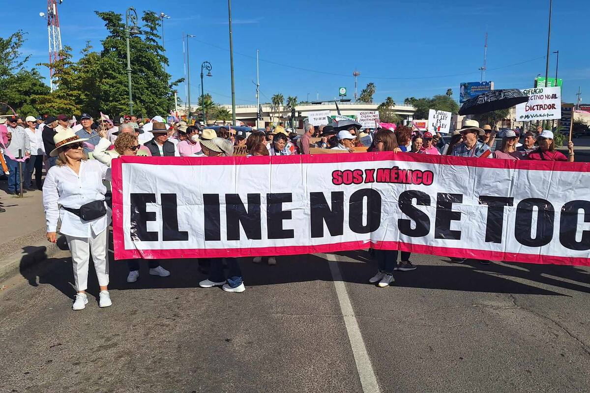 Arranca “Marcha por Nuestra Democracia” en Hermosillo; en defensa del INE