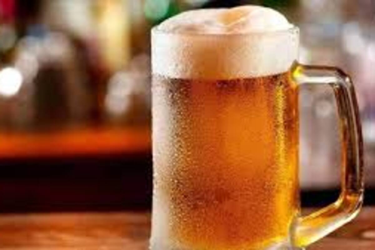 Nido de cigüeñas impide la producción de cerveza en Alemania