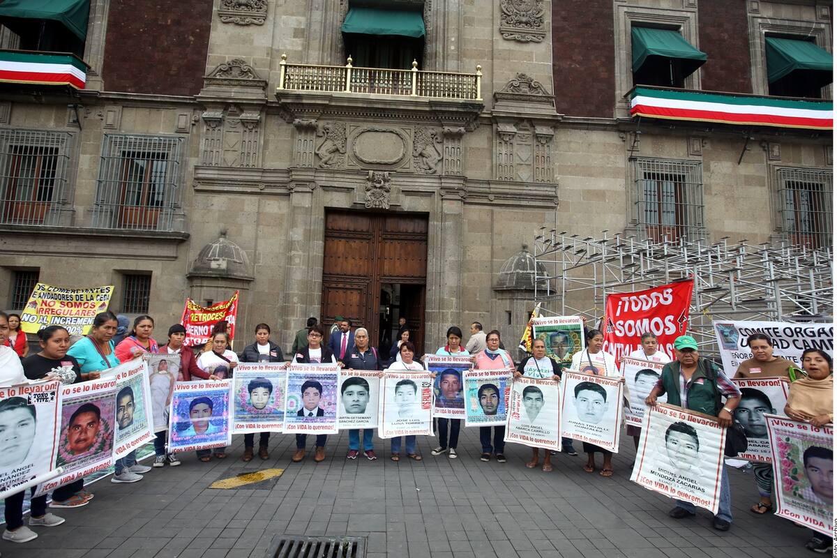 Informe de amplitud para padres del caso Ayotzinapa pedirá Andrés Manuel a FGR