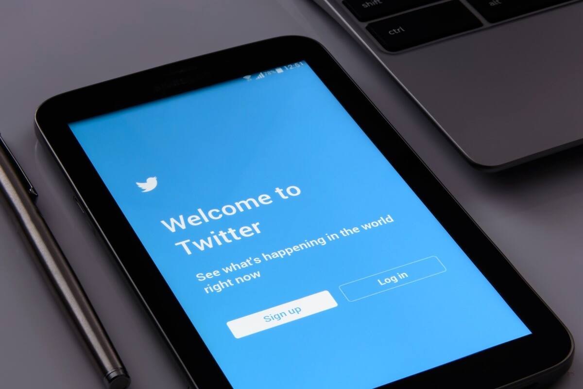 Twitter deja fuera a Trump de manera permanente