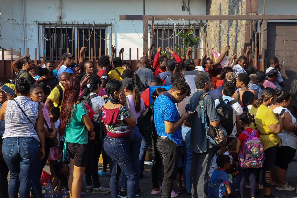 80 migrantes intentaron cruzar de México a EU