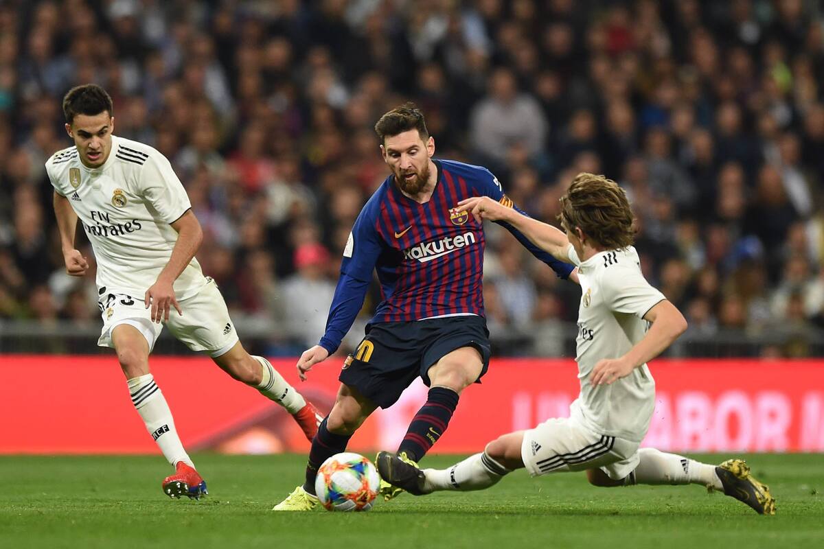 La Liga buscará cambiar sede del Clásico Barça-Madrid