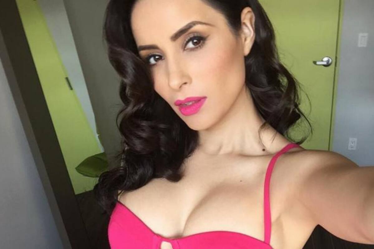 Cynthia Rodríguez luce sensual en bikini y enciende las redes