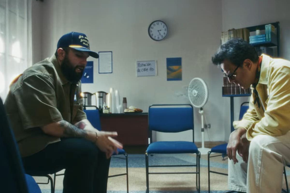 Jumbo y Carín León estrenan “Adiós Inocencia”, una canción sobre crecer, romper prejuicios y defender la identidad