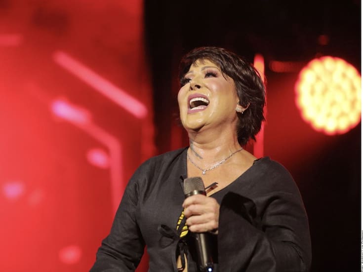 Alejandra Guzmán revela que fue operada de emergencia por osteoporosis severa