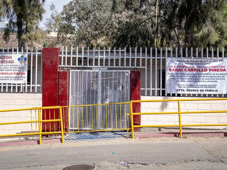 Quedan sin clases por conflicto de maestros