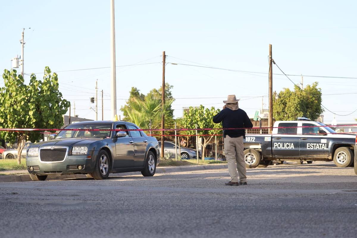 Un hombre muerto a bordo de auto es encontrado por la policía