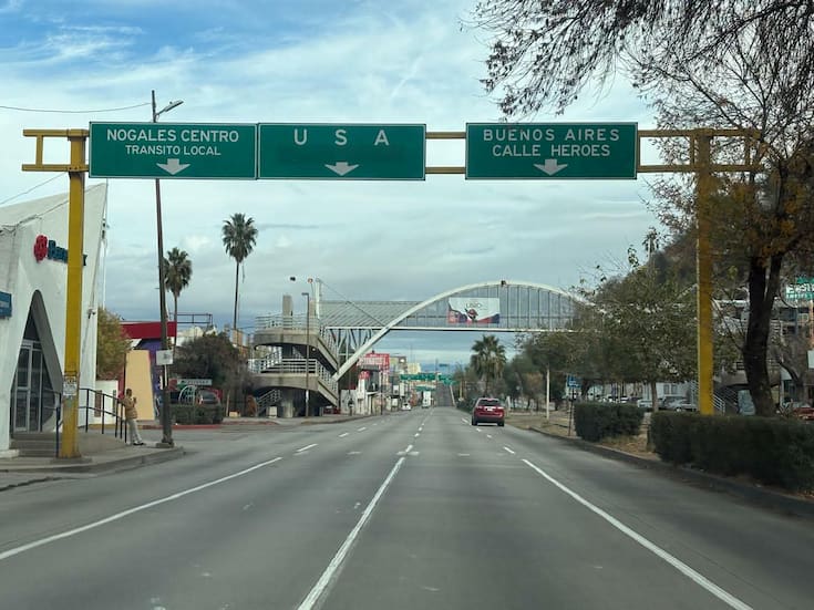 Se paralizan calles de Nogales en Navidad
