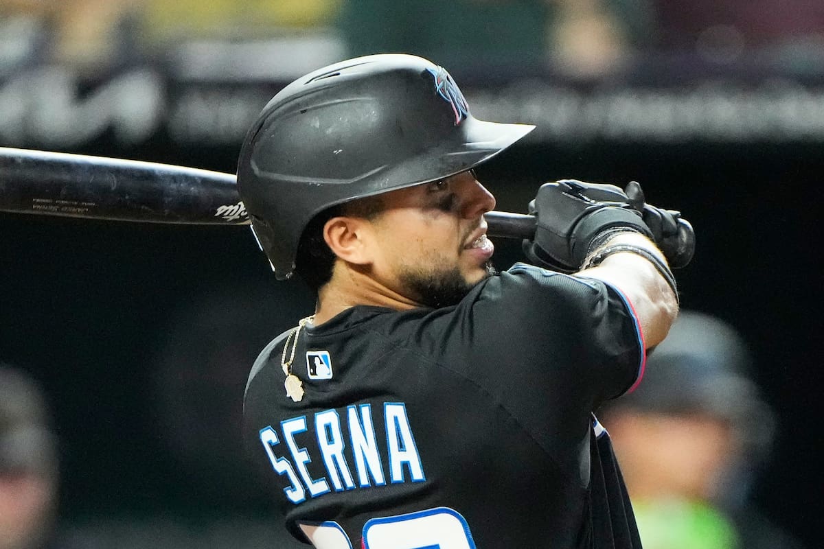 Conecta Jared Serna su primer hit en Grandes Ligas