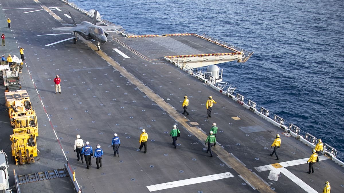 La medida del Centcom restringe el paso de buques internacionales hacia Irán, elevando la tensión geopolítica en Medio Oriente. @CENTCOM