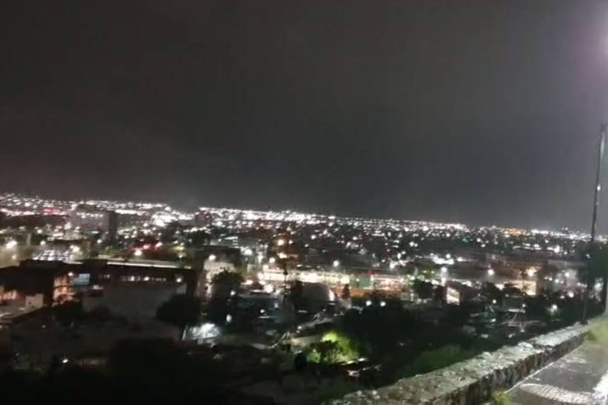 EN VIVO: Lluviosa noche de sábado en Hermosillo