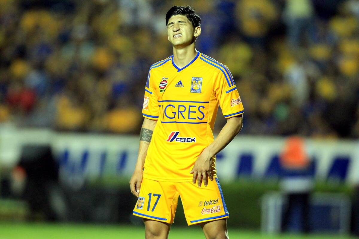 Alan Pulido confesó sentirse traicionado por Tigres