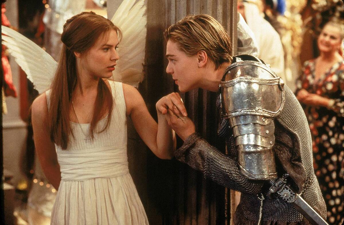 ‘Romeo + Juliet’ (1996) dirigida por Baz Luhrmann