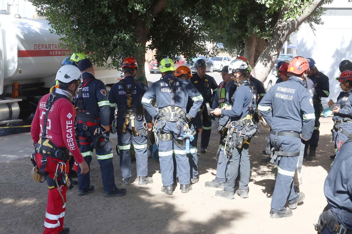 Bomberos de Hermosillo participan en un intenso curso de 11 días para operar en condiciones extremas