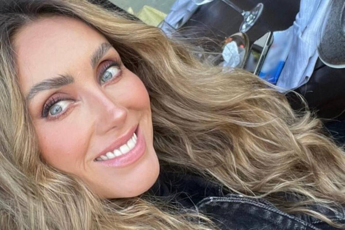 Anahí aparece en la portada se la revista Marie Claire