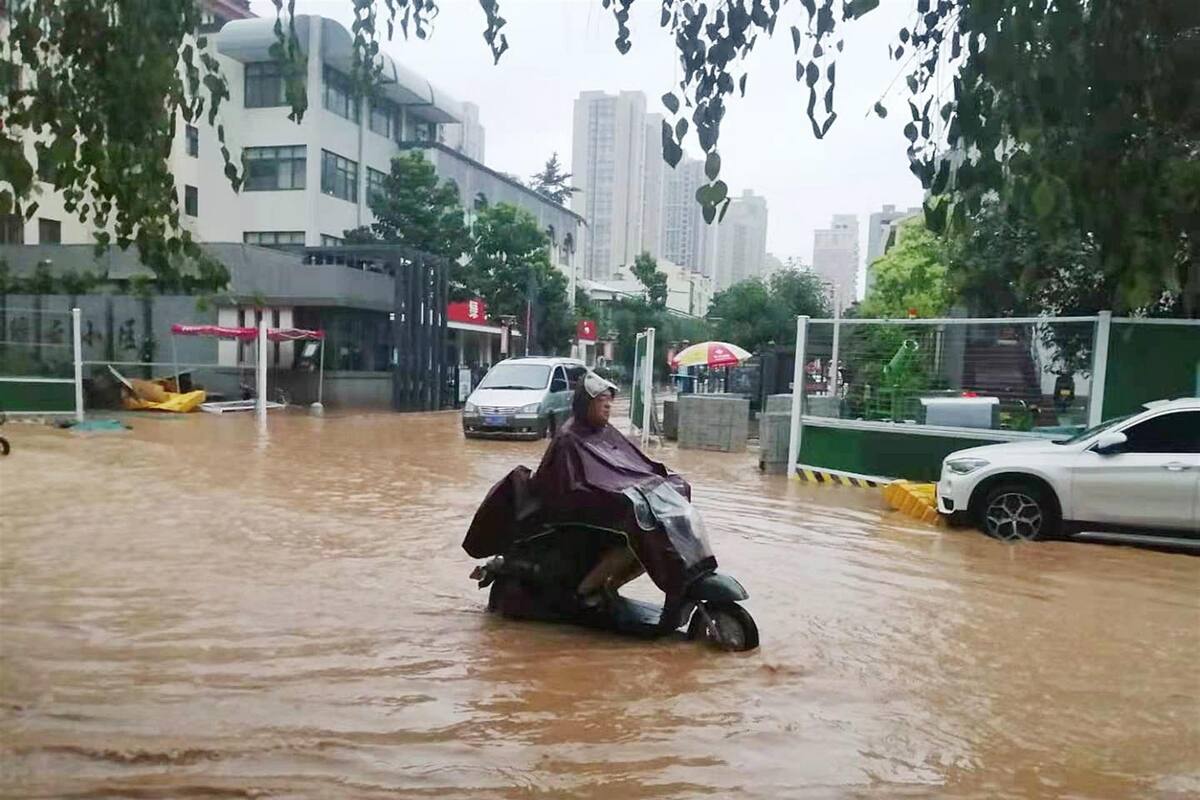 Al menos 71 muertos tras inundaciones en Henan, China
