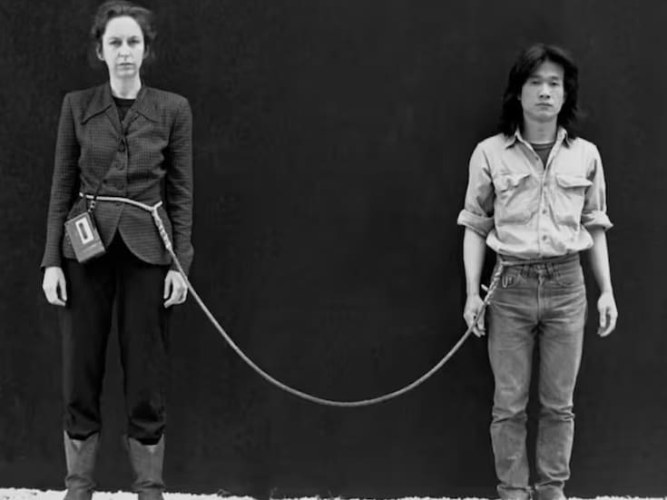 La obra de arte que obligó a dos artistas a vivir atados durante un año