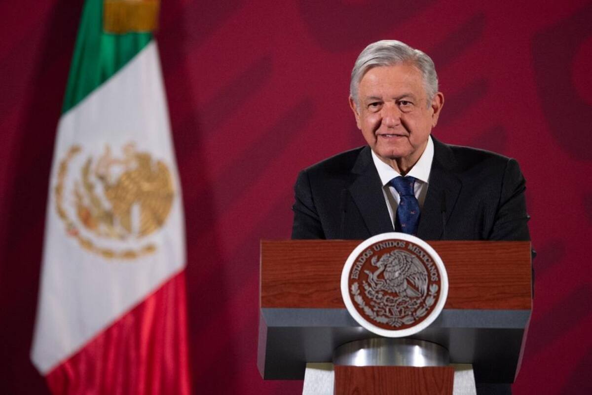 AMLO dice que quienes critican su plan económico, quieren corrupción