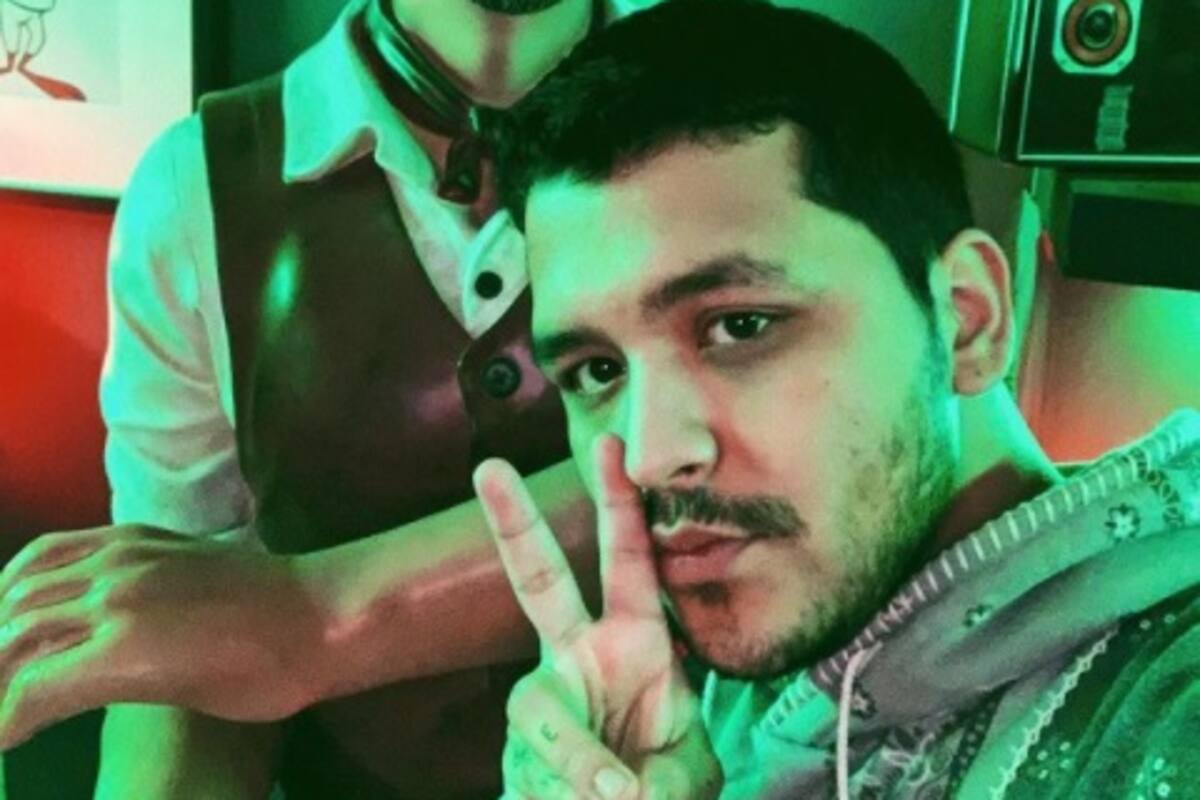 Christian Nodal se “disculpó” con “El Capi” Pérez por bloquearlo de sus redes aunque no lo conociera
