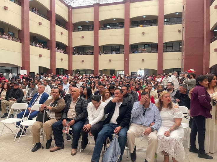 Del noviazgo largo al altar; Rosarito celebra 235 matrimonios colectivos