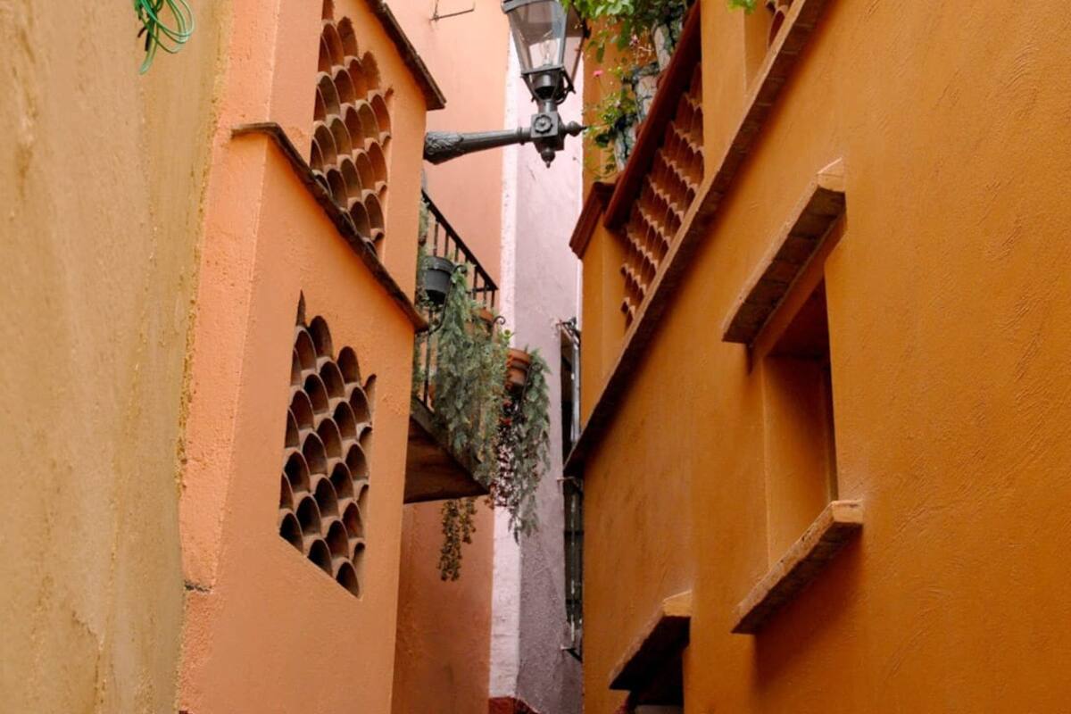 Por primera vez cierran el Callejón del Beso en Guanajuato