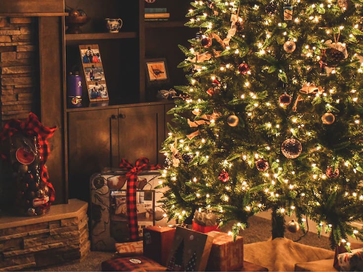 El origen del árbol de Navidad y el significado de cada adorno: una guía clara para entender esta tradición