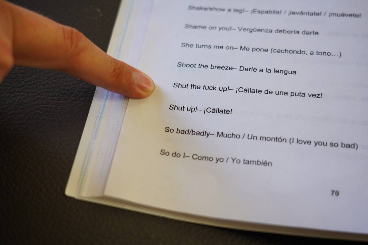 Retira el Cecyte 700 libros con temática sexual