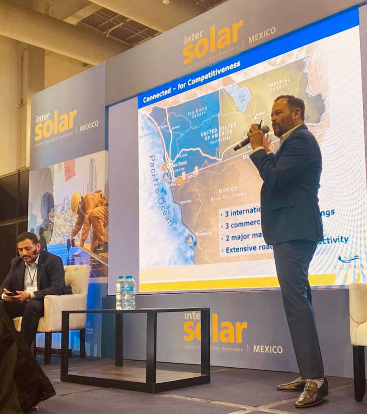 California ha definido que su futuro será hacia la descarbonización y el combate al cambio climático por lo cual requiere identificar futuras fuentes de energía renovable para lograr este objetivo.