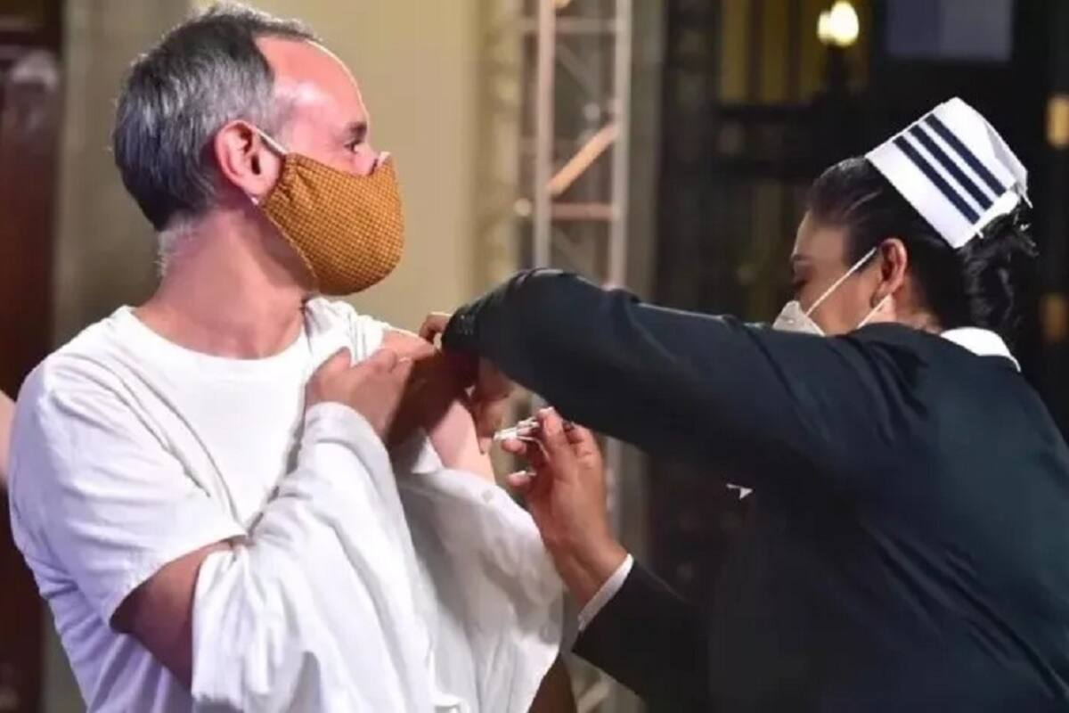 "Ya me llegó el turno": López-Gatell se vacunará mañana contra Covid