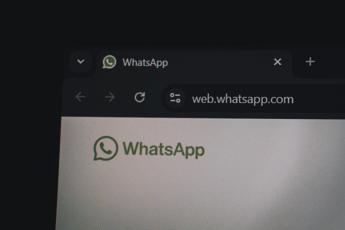 WhatsApp Web implementará de forma gradual nuevas funciones que permitirán hacer reuniones grupales y mantendrá el cifrado de extremo a extremo. | Foto: Unsplash