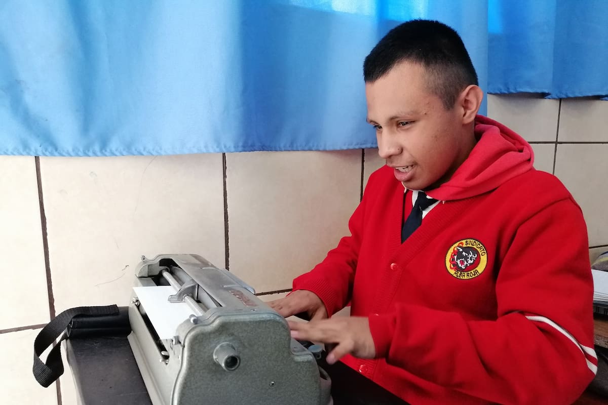 Urgen integrar métodos educativos para niños con discapacidad visual