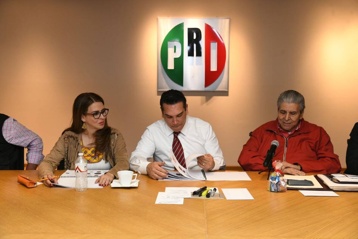 Morena busca dejar sin el verde, blanco y rojo al PRI